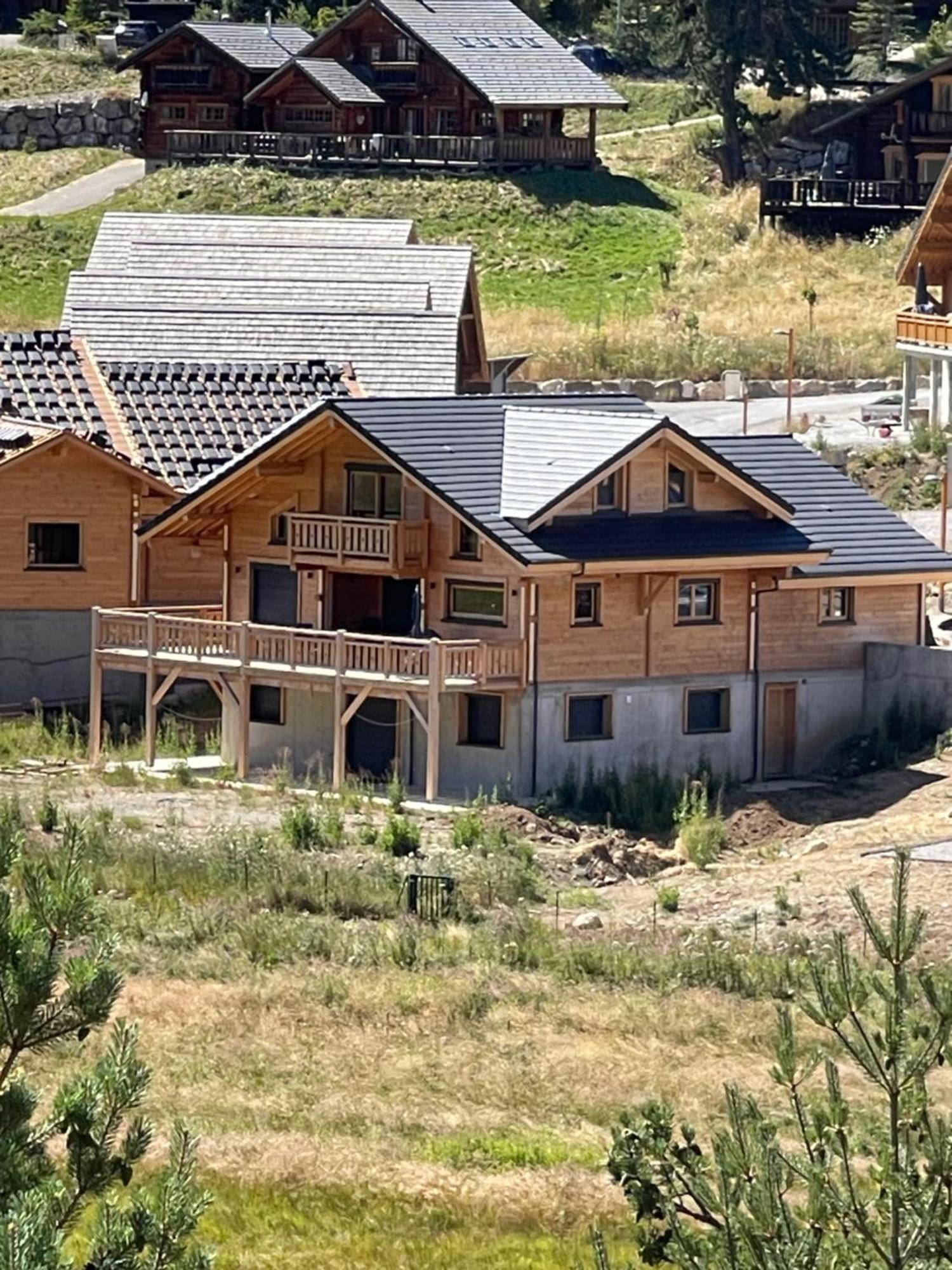 Appartement Lumineux Neuf Dans Bas De Chalet Le Douglas La Joue du Loup Exterior photo