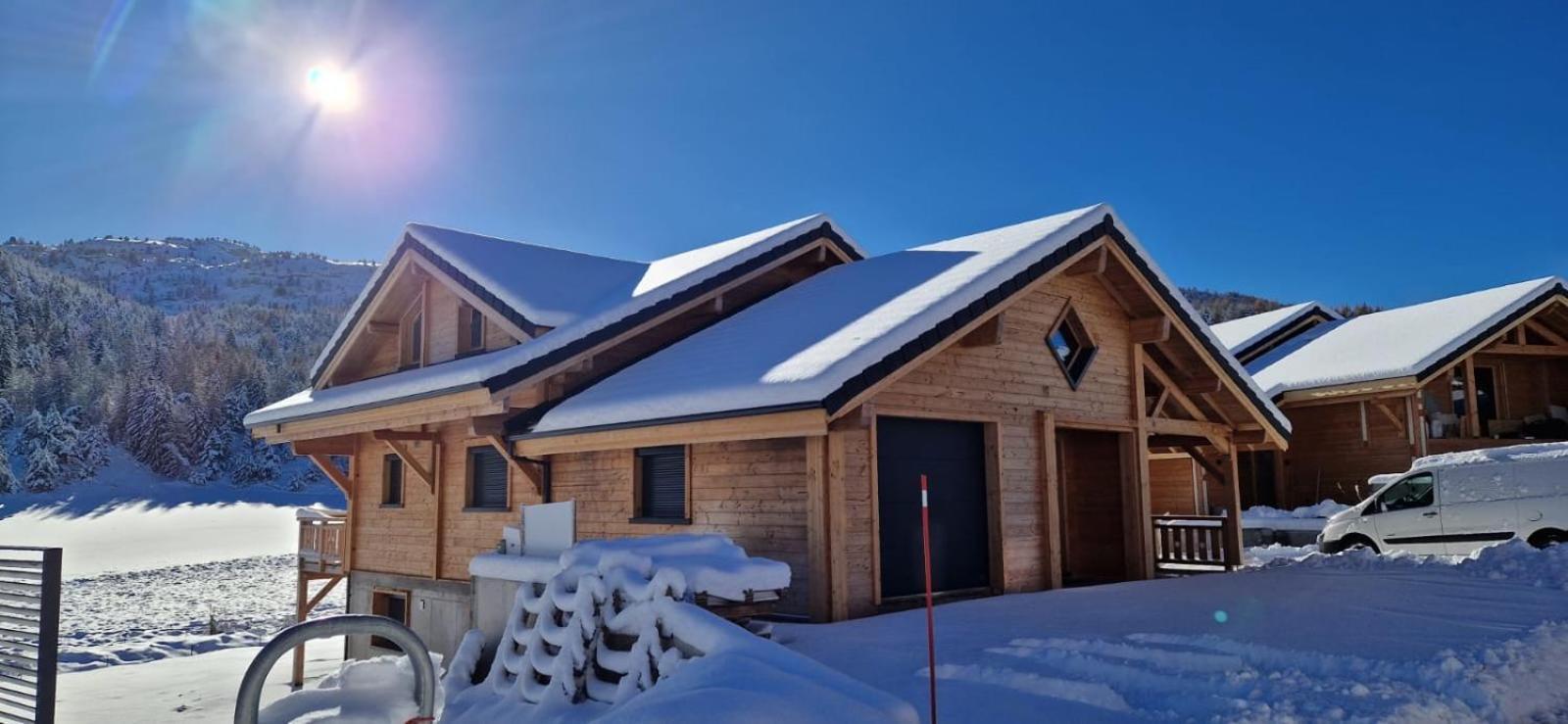 Appartement Lumineux Neuf Dans Bas De Chalet Le Douglas La Joue du Loup Exterior photo