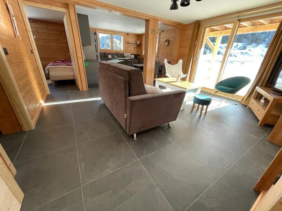 Appartement Lumineux Neuf Dans Bas De Chalet Le Douglas La Joue du Loup Exterior photo